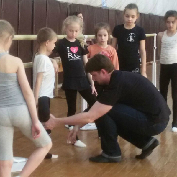 Урок хореографии, балета для гимнасток